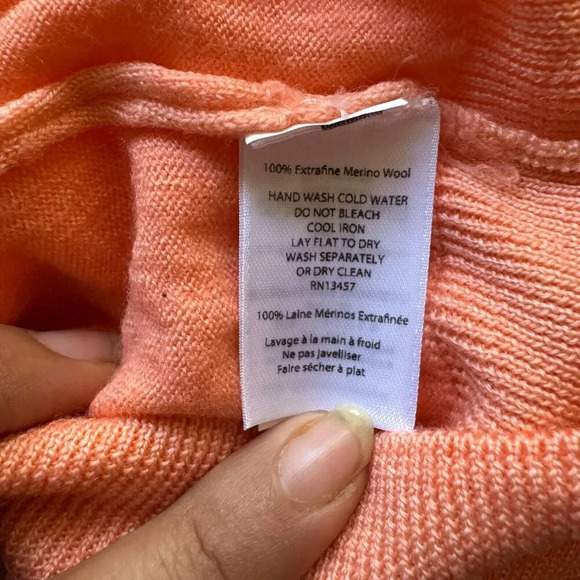 Vineyard Vines Men’s XL Extra Fine Merino V-Neck Sweater Orange - Picture 9 of 10